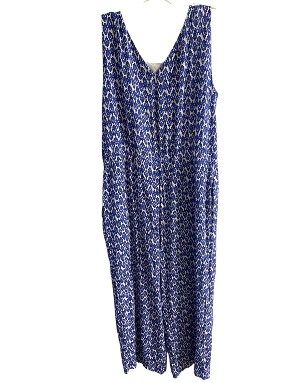 Talbots Blue and White Sleeveless Printed Jumpsuit Sz 16 - Picture 2 of 7